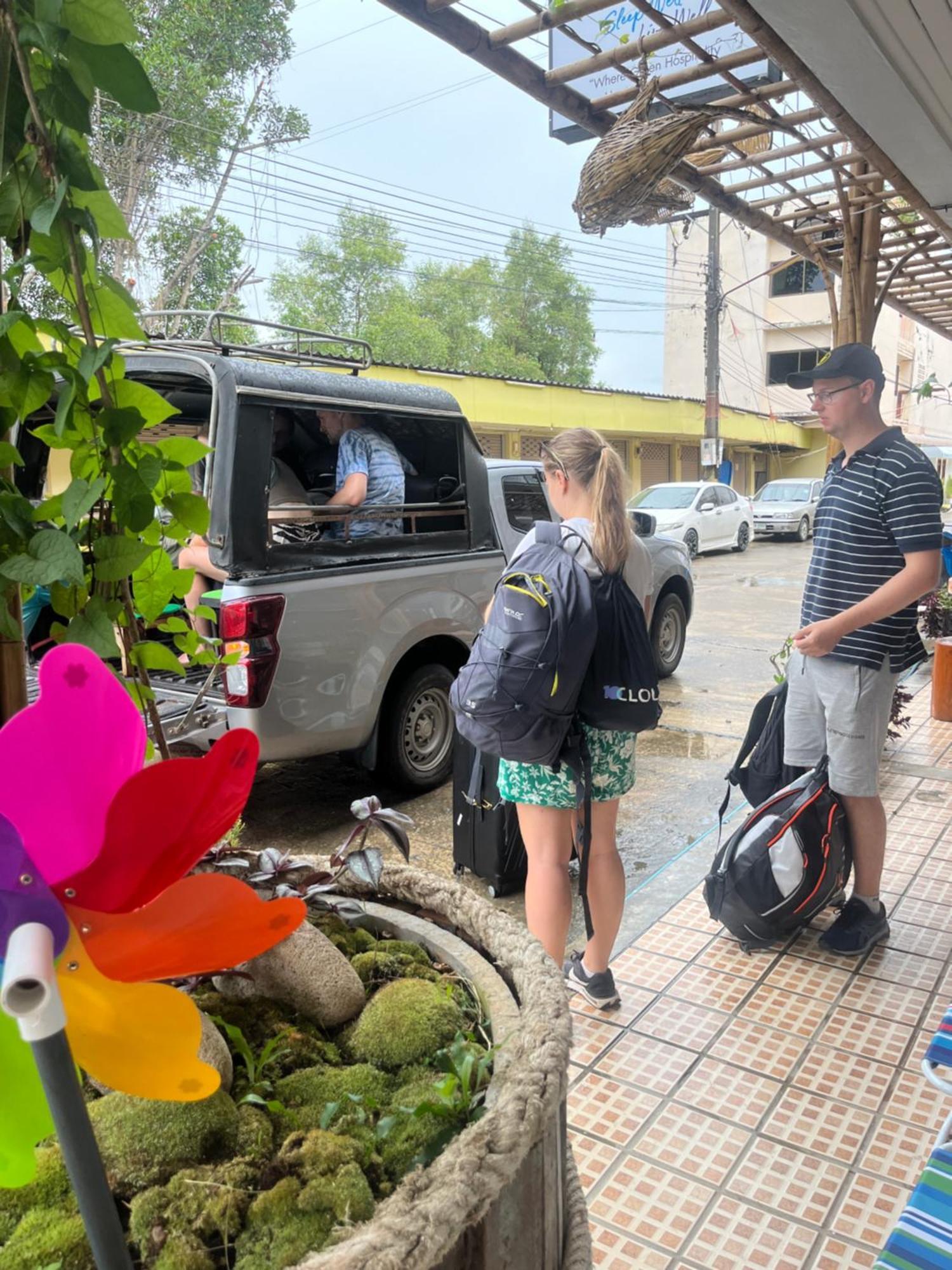 The Atnal Lanta Budget And Eco Friendly Hotel In เกาะลันตา ภายนอก รูปภาพ