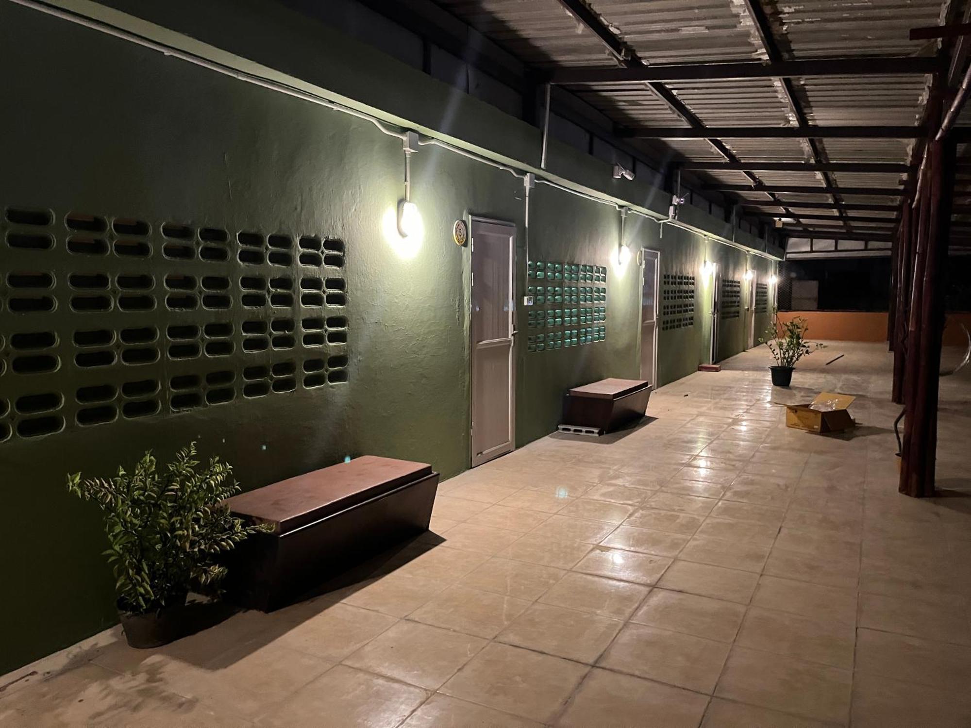 The Atnal Lanta Budget And Eco Friendly Hotel In เกาะลันตา ภายนอก รูปภาพ
